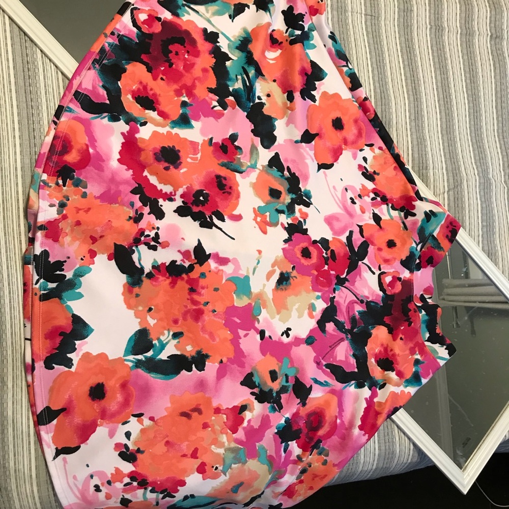 Mid length floral print skirt